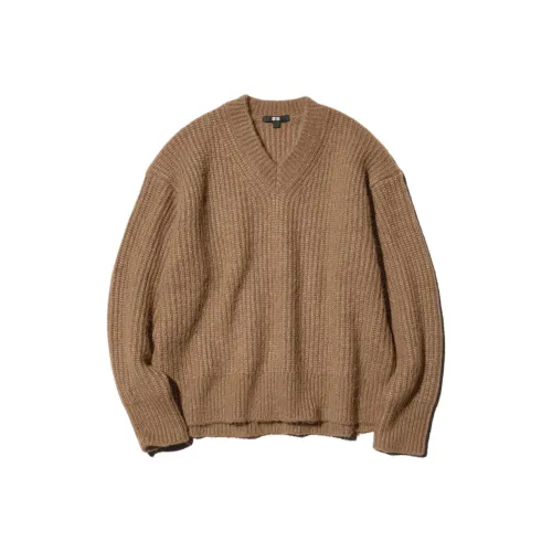 UNIQLO Темно-бежевые женские свитера