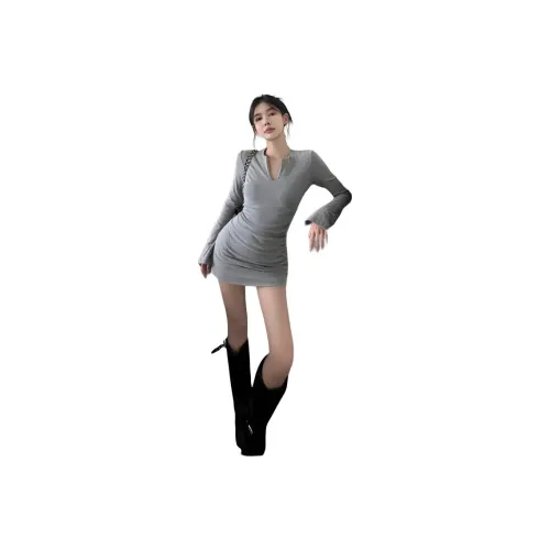 REMOULD Длинное платье с длинным рукавом женское