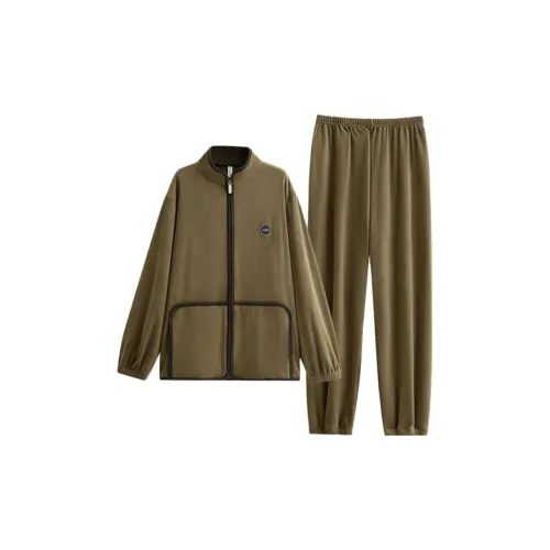 Пижамный комплект для мужчин от Floating Light Islands