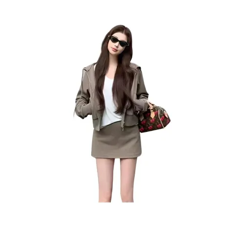 BEAUTIFUL CONFESSION Комплект с юбкой Женские