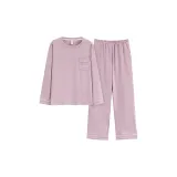 Фиолетовый