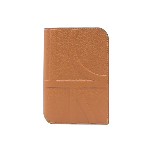 TOTEME Телячья кожа Держатель для паспорта Женский Коричневый