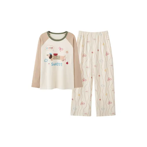 Удобный и освежающий комплект пижам для женщин