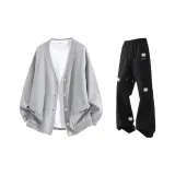 Светло-серый топ + черные штаны