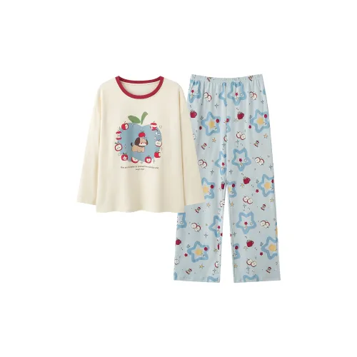 Удобный и освежающий комплект пижам для женщин