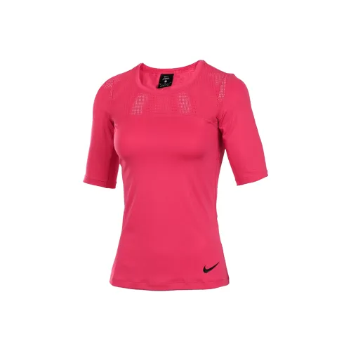Nike Темно-розовые Женские T-рубашки