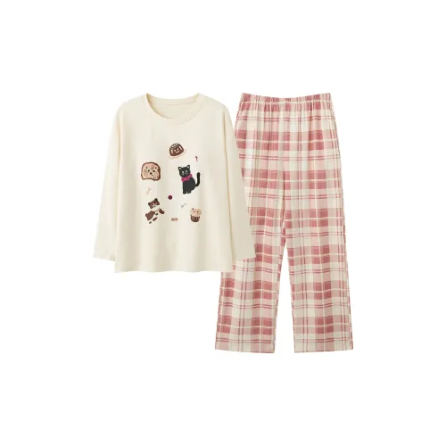 Удобный и освежающий комплект пижам для женщин