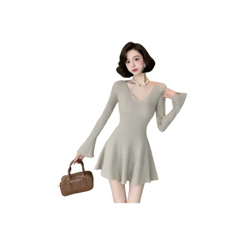 MTHE Длинное платье с длинными рукавами женское