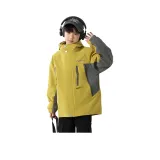 Желто-зеленое пальто с подкладкой