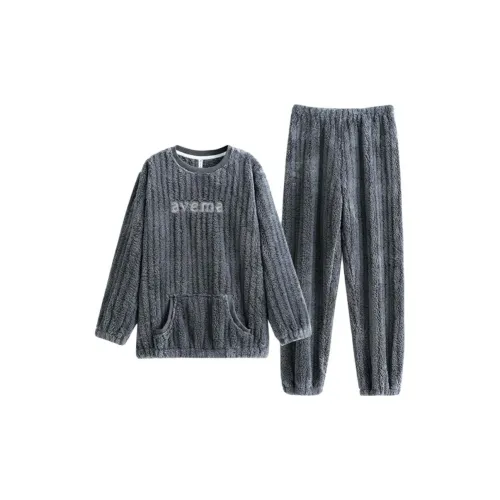 Пижамный комплект для мужчин от Floating Light Islands