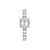 Мечтательный белый