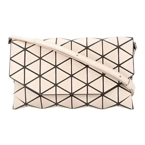 ISSEY MIYAKE TONNEAU MATTE Сумки через плечо Женские