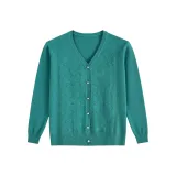 Зелёный топ + чёрные штаны