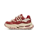 Бежево-красный