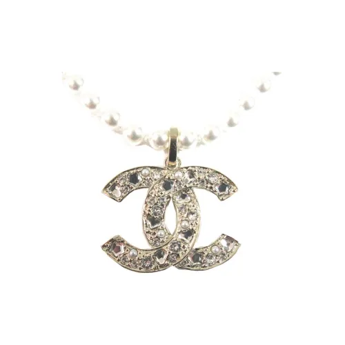 CHANEL Ожерелья Унисекс Серебряный