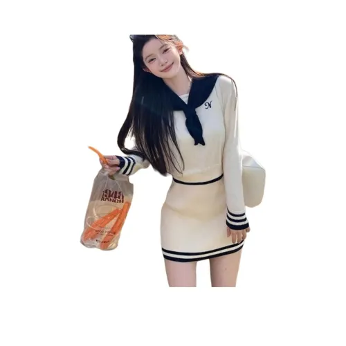 GIUHF Длинное платье с длинными рукавами женское