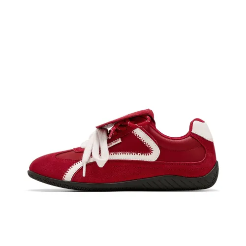 ST SAT Повседневная обувь Низкий топ Женский