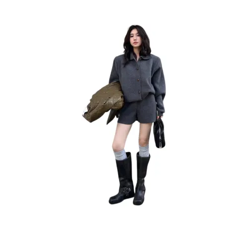 AURORA MUSE Повседневный костюм женский