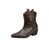 Темно-коричневый