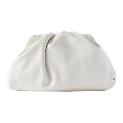 Bottega Veneta POUCH Cloud Сумка Кожаный Клатч Большой Женская Белая