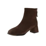 Коричневый