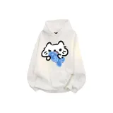 Белый котенок