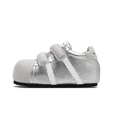 Серебристый