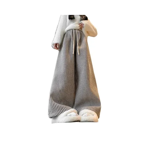 CASTLE WOODS Повседневные брюки Женские