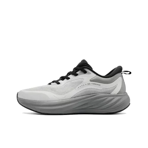 QIAODAN Низкие кроссовки для тренировок мужские