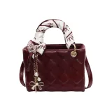 Коричневый