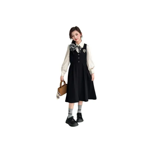 Yomi House Черные Платья для школьниц