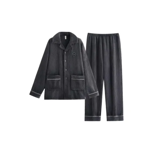 Пижамный комплект для мужчин от Floating Light Islands