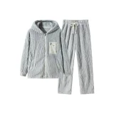 Синий топ и штаны