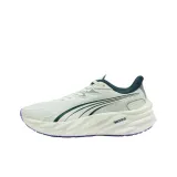 Светло-зеленый