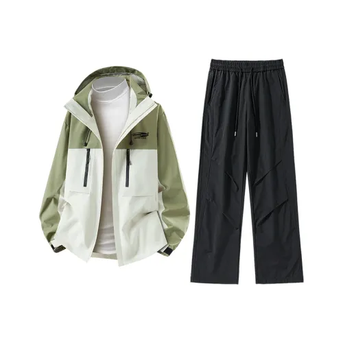 Комплекты ветровки и штанов