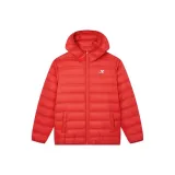 Драгоценный камень алмазно-красный