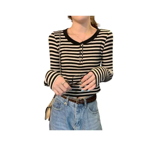 CASTLE WOODS Стандартная T-рубашка Женская