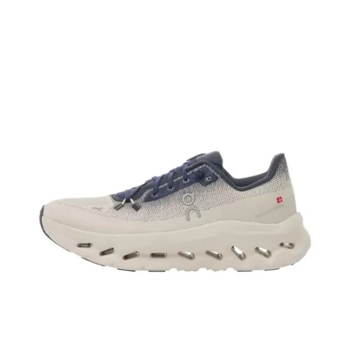 On CLOUDTILT Беговые кроссовки Женские Бежевые