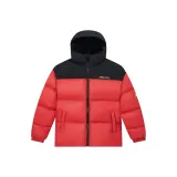 Драгоценный камень алмазно-красный