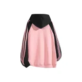 Розовый и черный рукава.