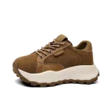 Коричневый