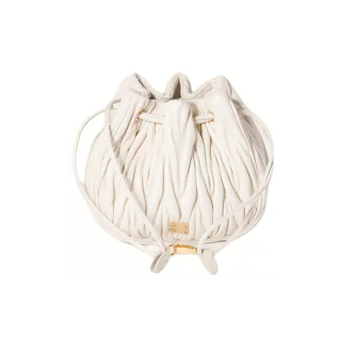 MIU MIU Matelassé Овечья шкура Сумка Женская Белая