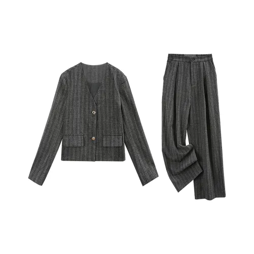 A paradise for awakening Повседневный костюм женский