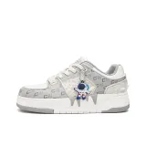 Призрачный серый