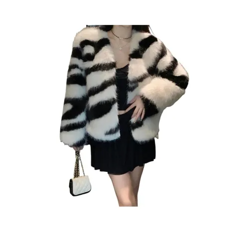 ZEKIKO STUDIO Белый Женские Меховые изделия