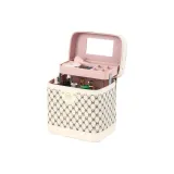 809 Letter Ecru  
809 Буква Экрю