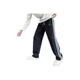 Чёрный (Зелёный Четырёхлистный Клевер)