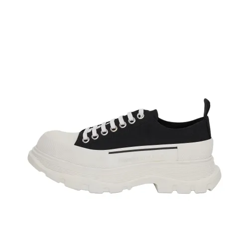 Alexander McQueen Tread Slick Ankle Длина Martin Boot Мужской Белый Черный