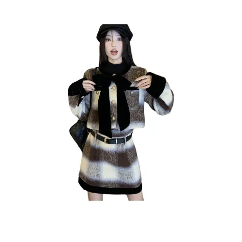 BONAS Женские Комплекты с Юбкой