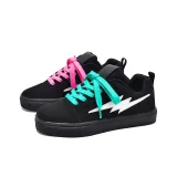 Чёрный (Розовый, Зелёный, Несовпадающие шнурки)